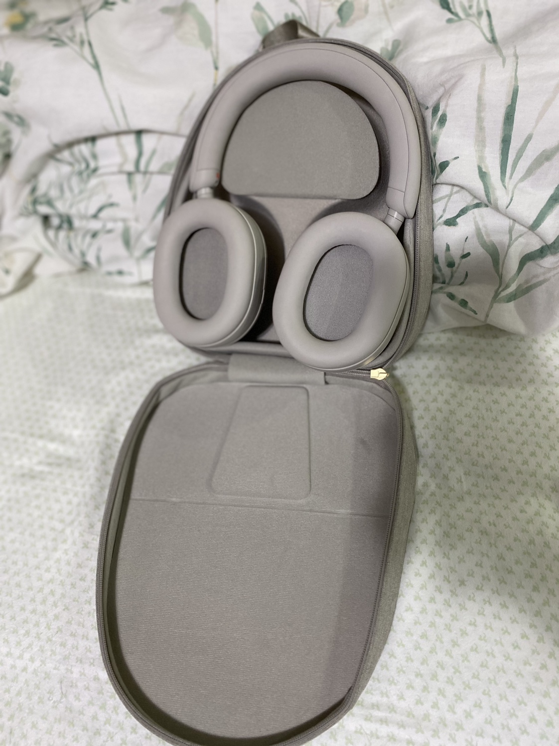 Sony 1000x series xm5 headphones - photo 2