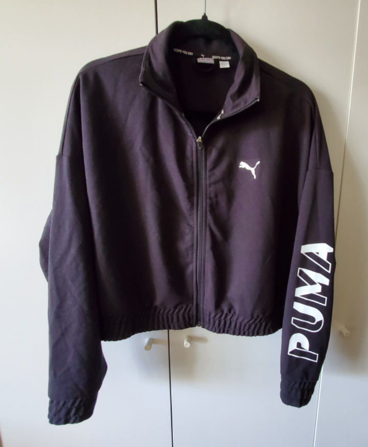 2 pcs Adidas light & Puma crop jacket image indicator(3)