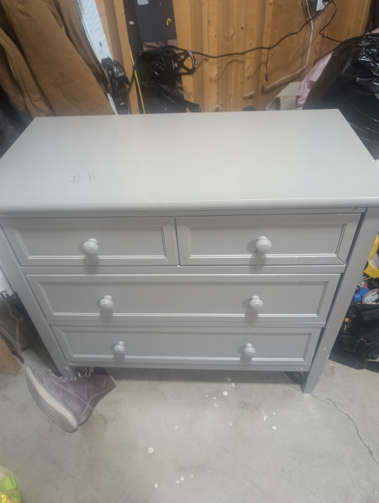 3 drawer dresser