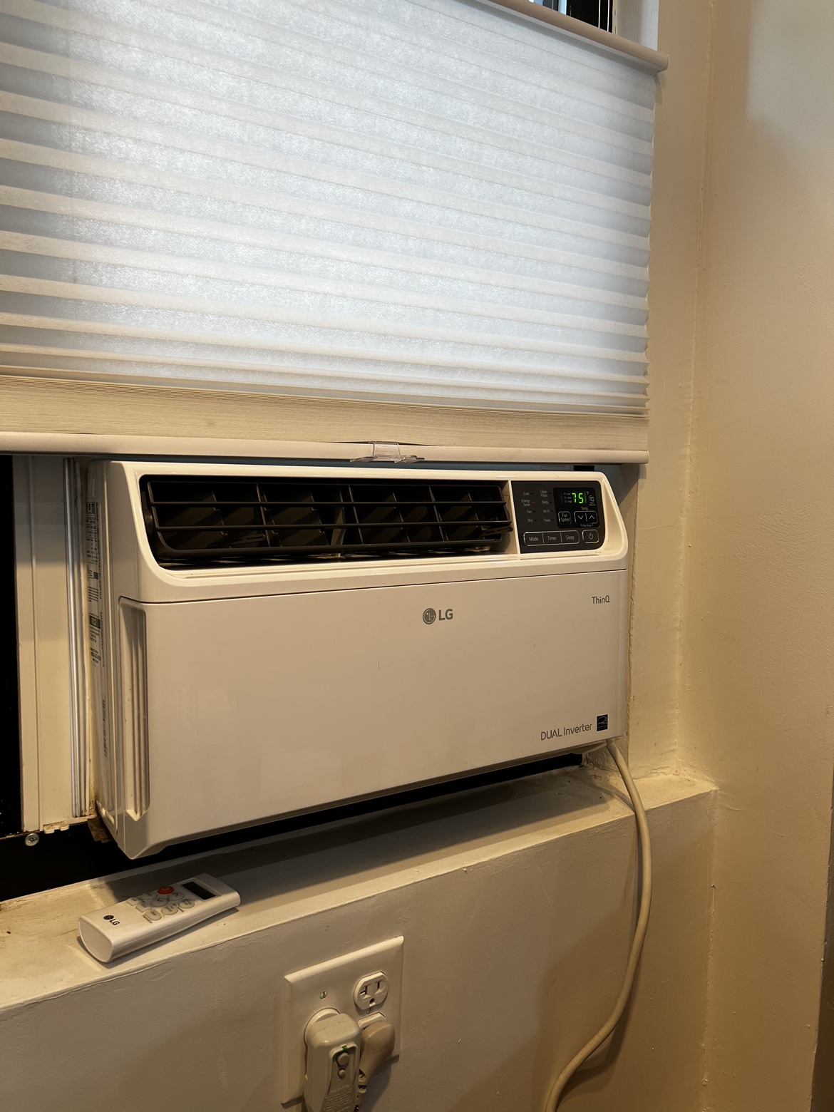 LG window AC - photo 2