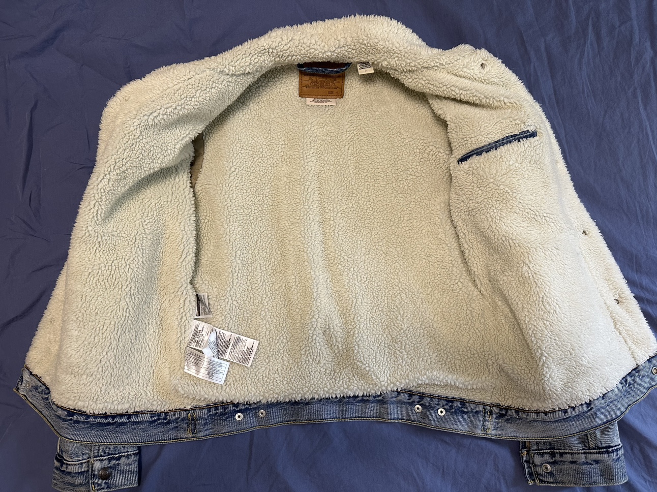 2 Men’s Levi’s Sherpa Jean Jackets - Size Medium - photo 5