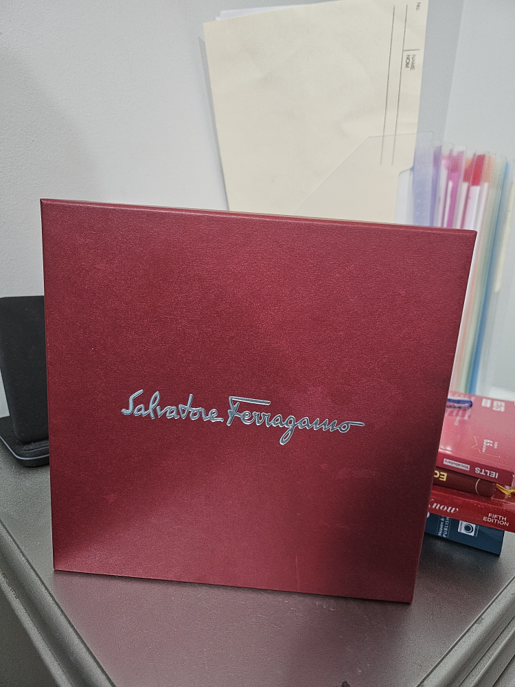 Salvatore Ferragamo, Signorina set - photo 2