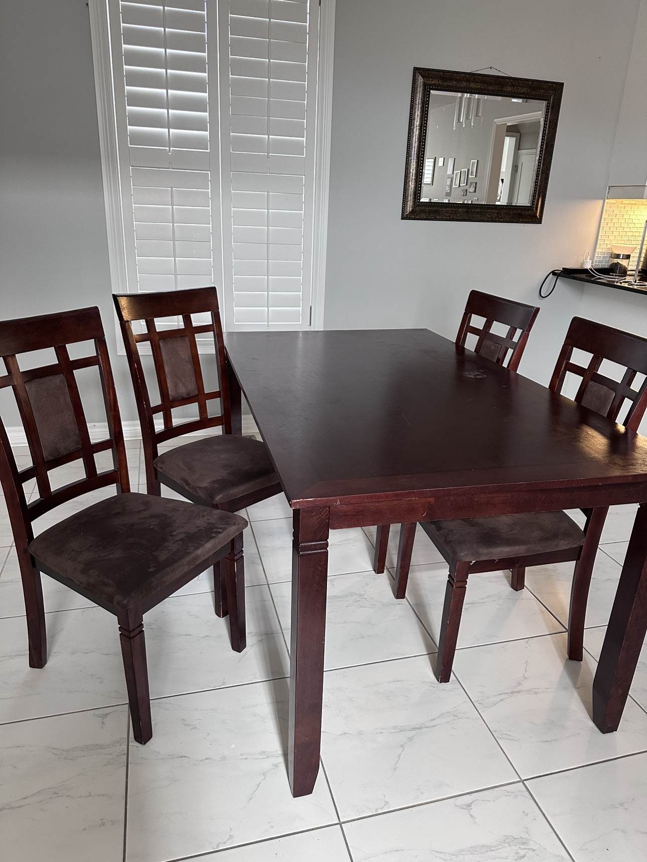 Dining table and 4 chairs