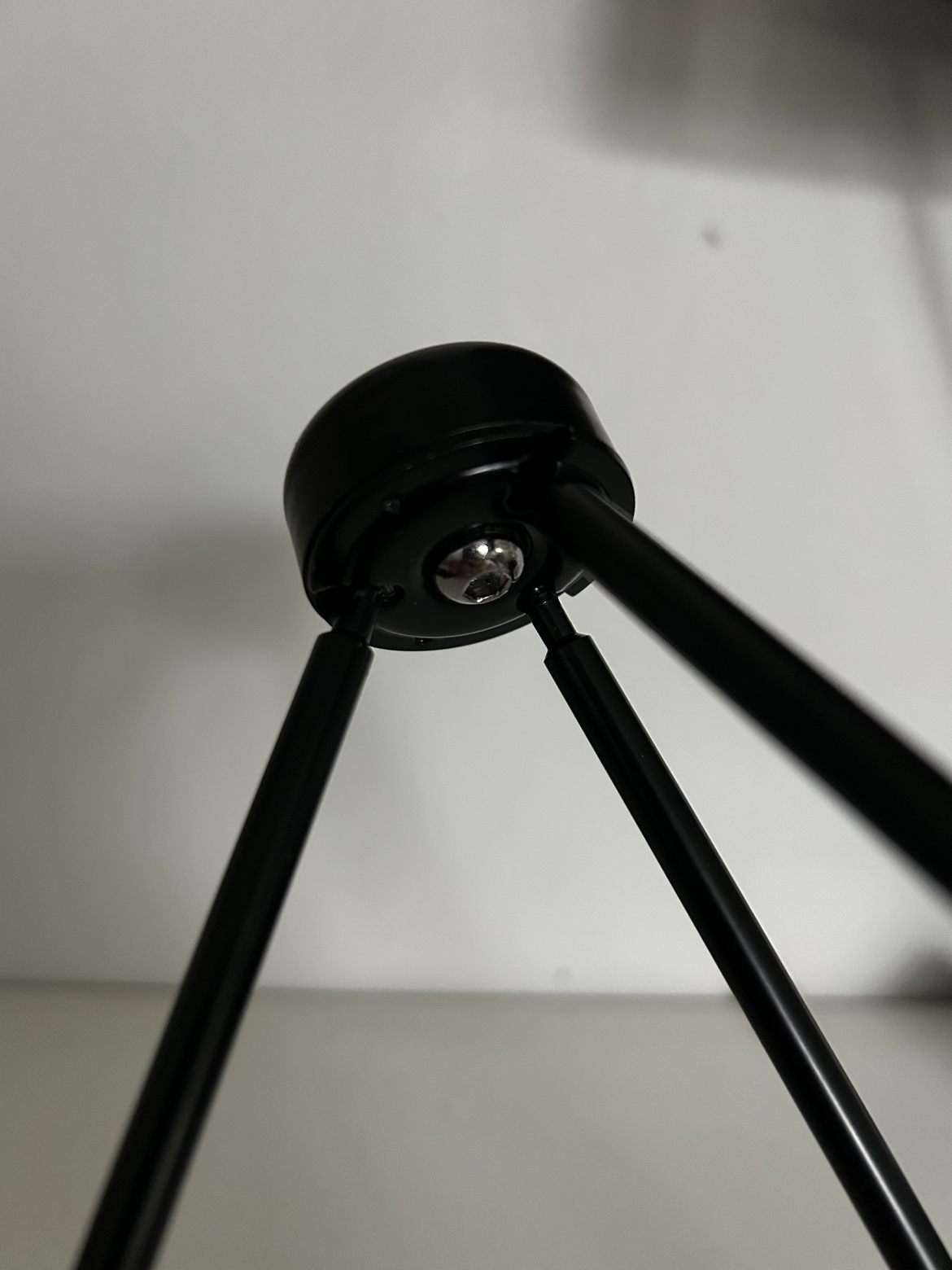 Desktop camera stand - photo 4