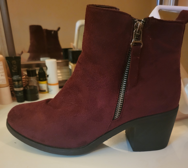 #freecycle  Burgundy boots thumbnail