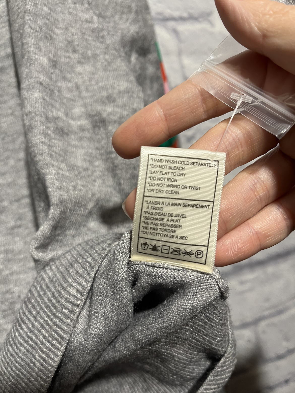 New Sweater Large image indicator(3)