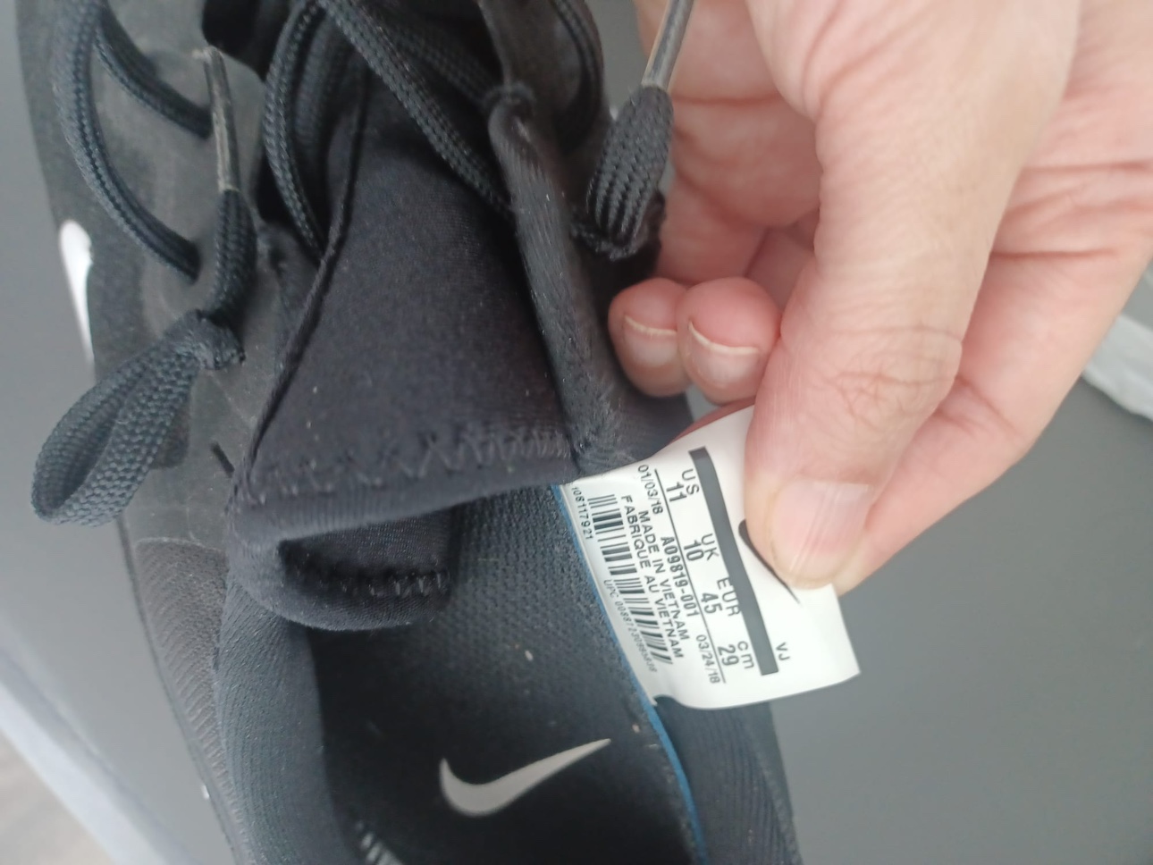 Nike Running Shoes - Like New - photo 4