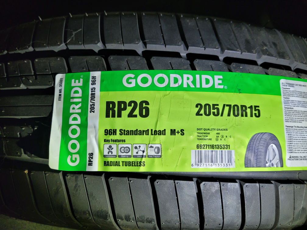 All-Season 205/70R15 GOODRIDE RP26 96H 80