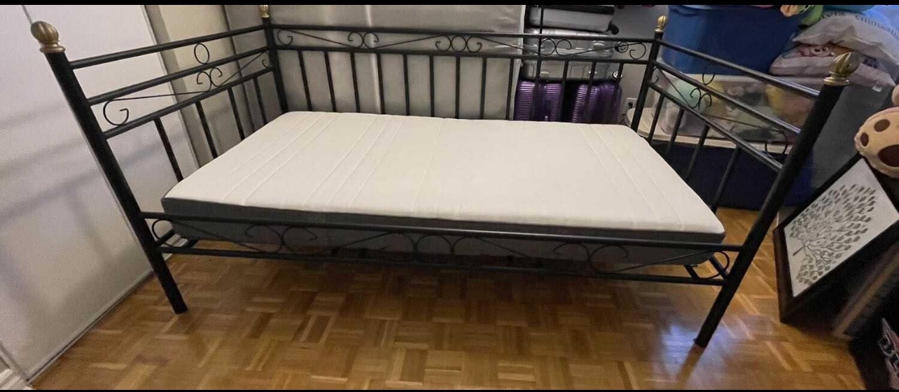 Daybed thumbnail