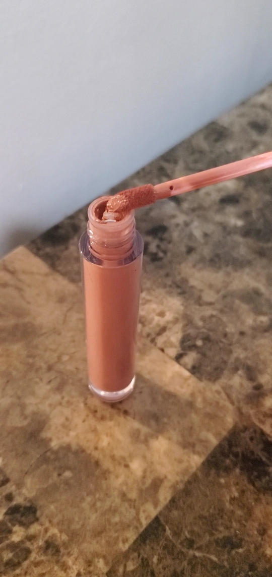 Unused Matte Lip Gloss image indicator(2)