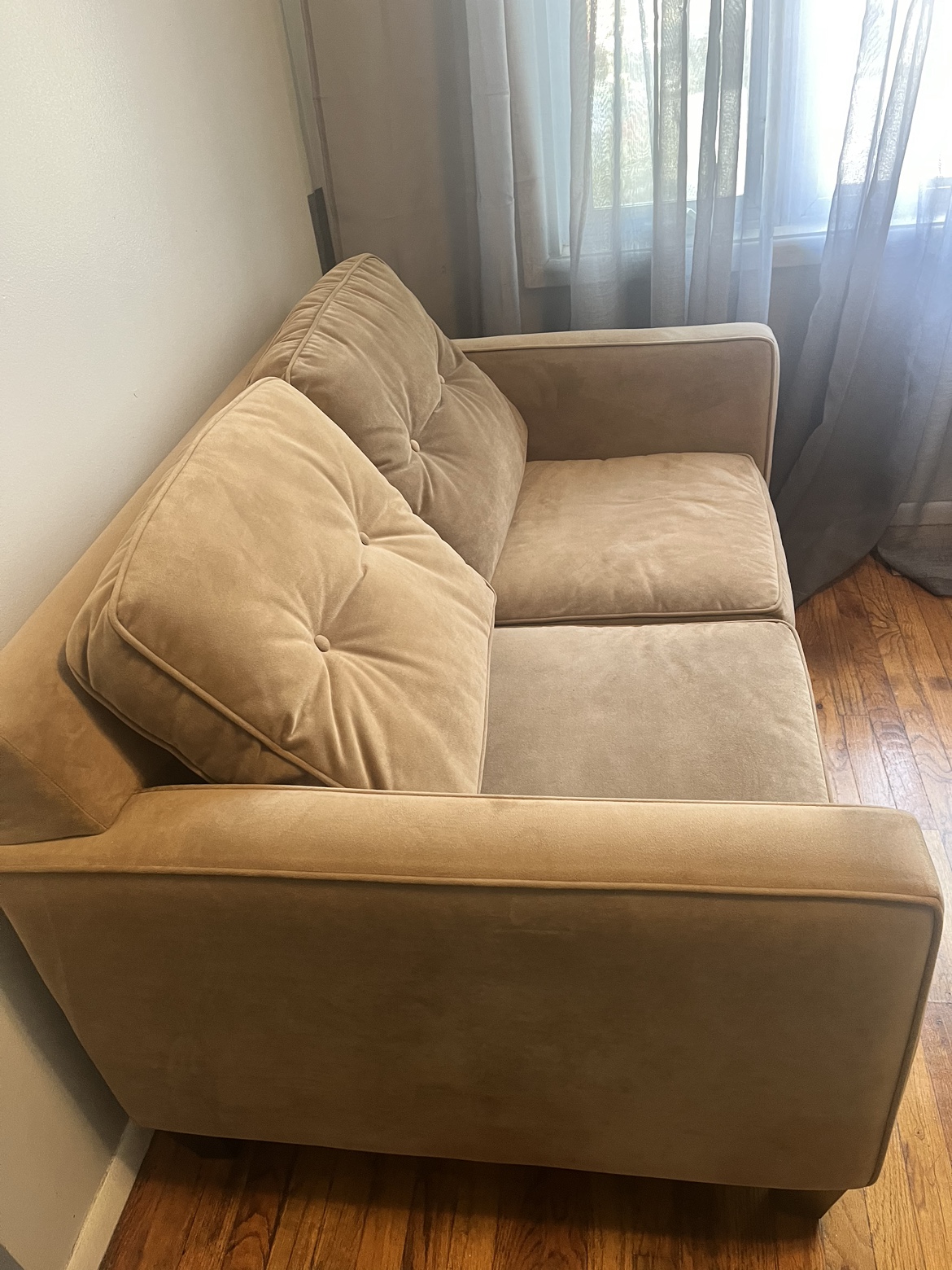 Love seat