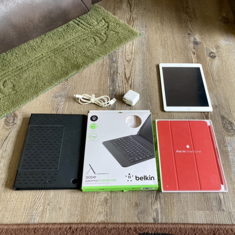 Apple iPad Air | WiFi + Cellular | 128gb | Silver