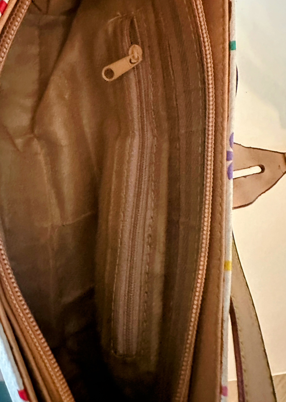 Designer Inspired LV multicolor shoulder Bag - photo 4