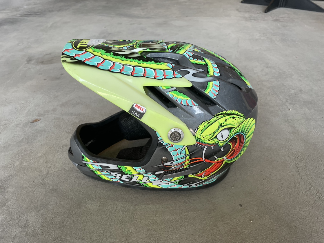 Kids bmx bike helmet