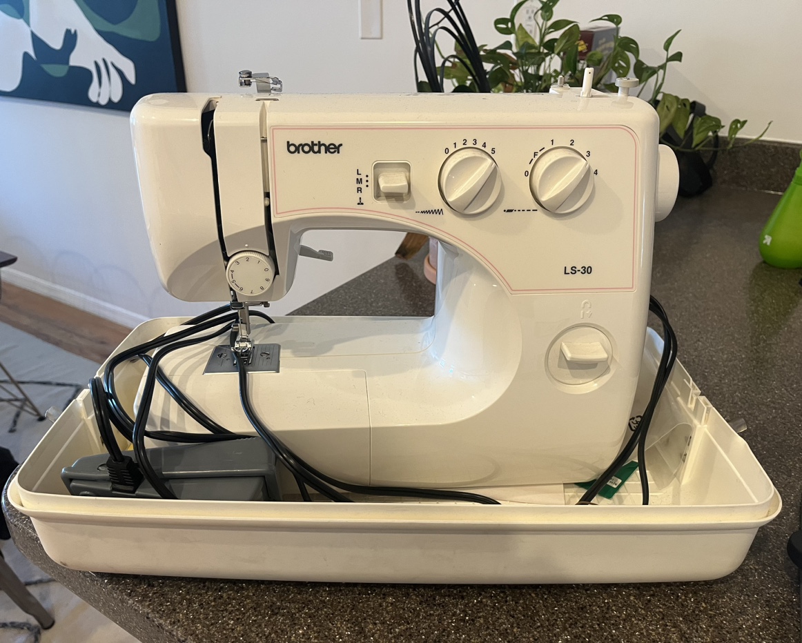 Sewing Machine - Brother LS - 30