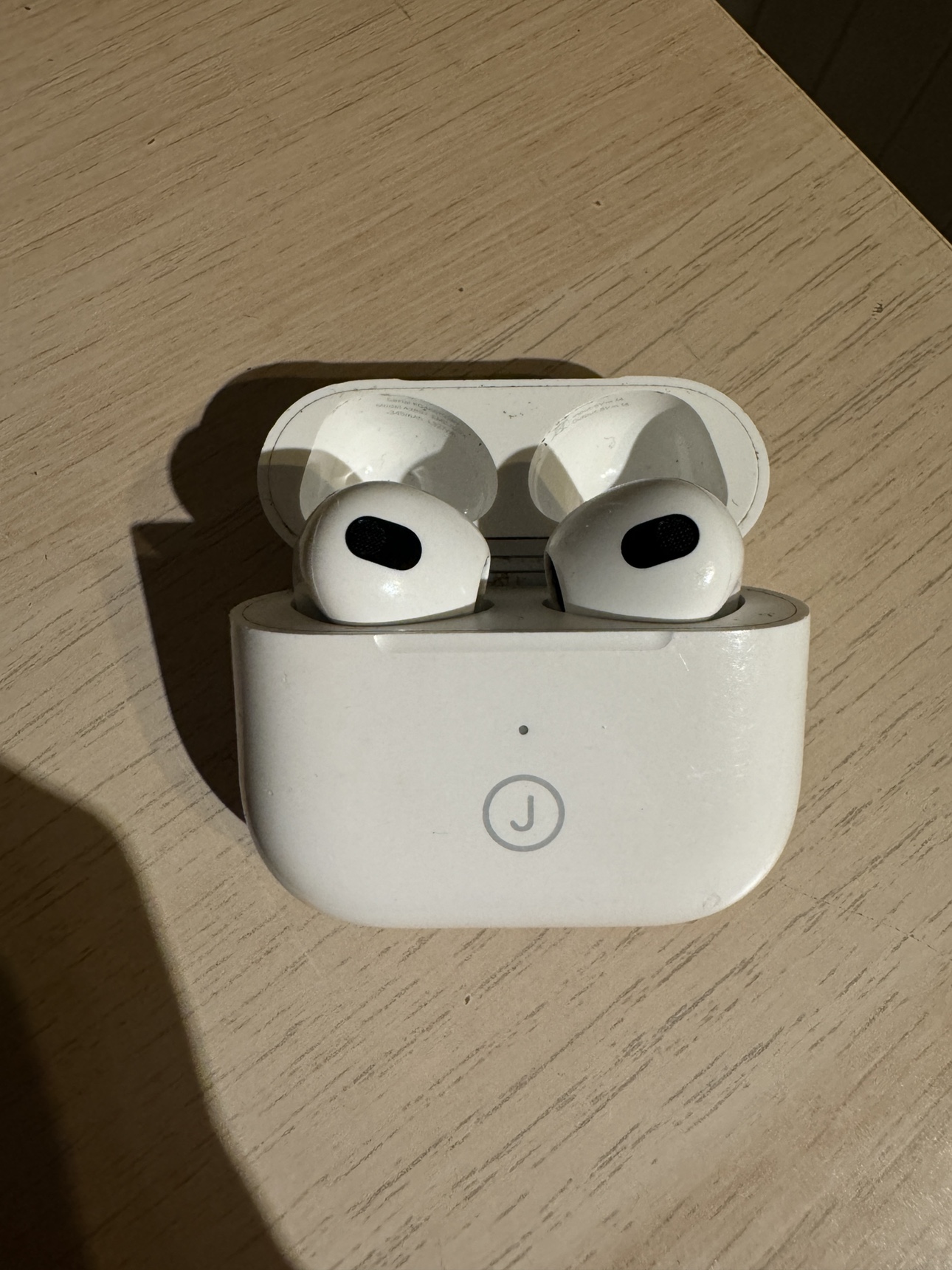 AirPods 3rd gen - photo 2