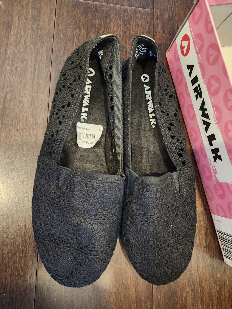 NEW Airwalk Flats - Size 9 - photo 2