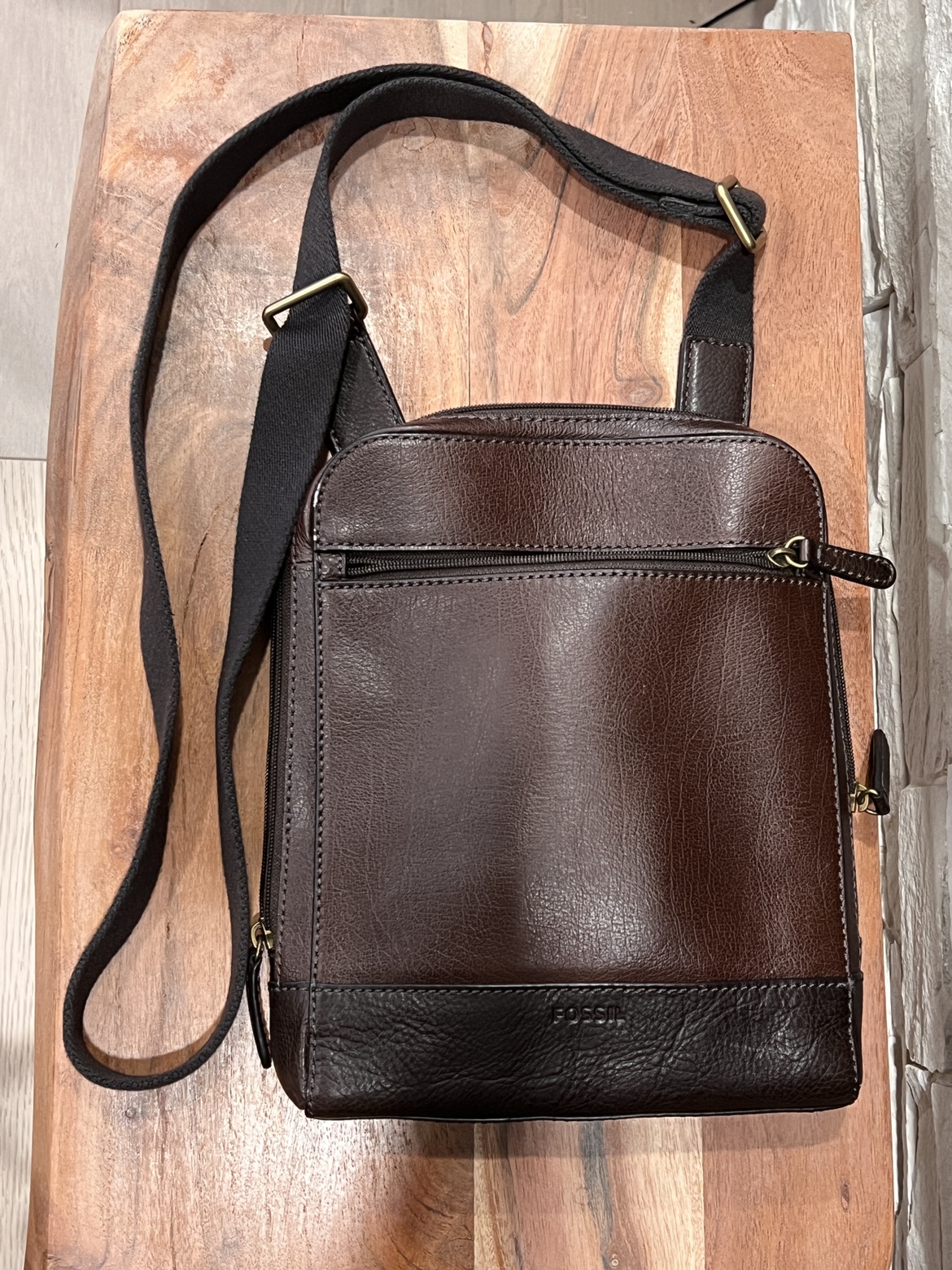 Fossil leather bag thumbnail