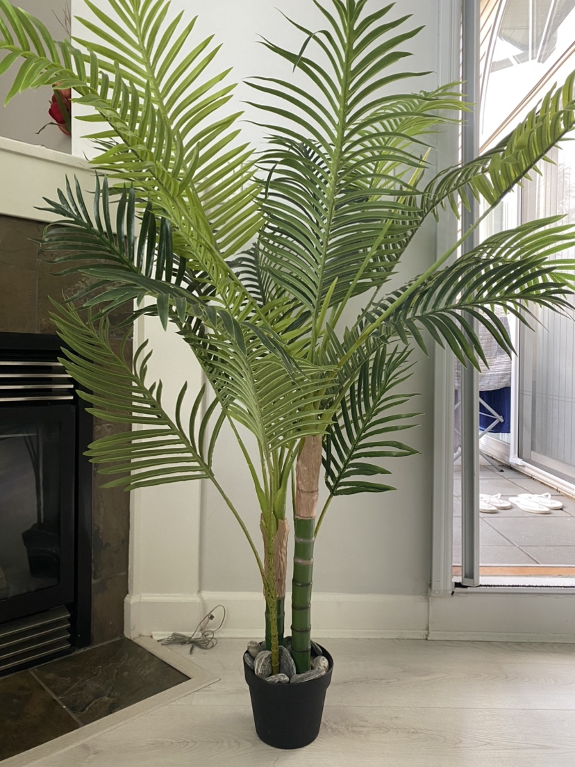 Artificial palm tree