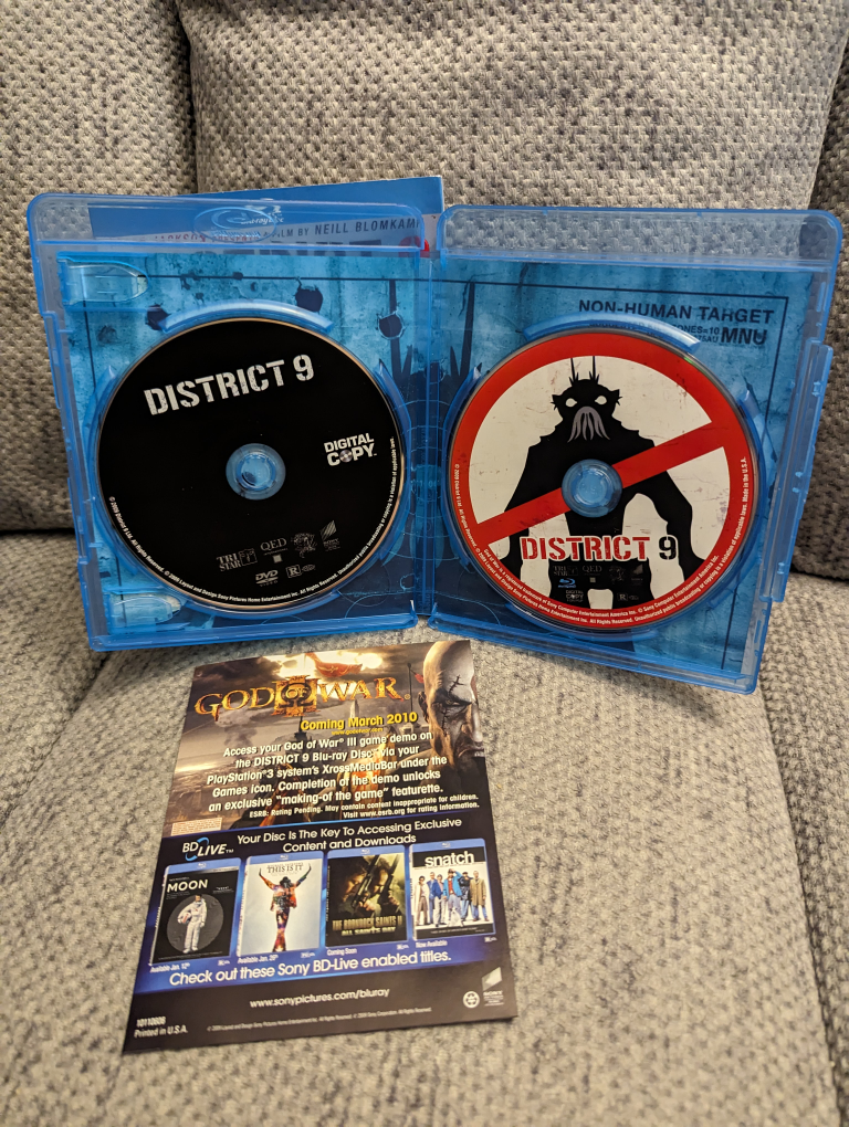 District 9 Blu-ray image indicator(2)
