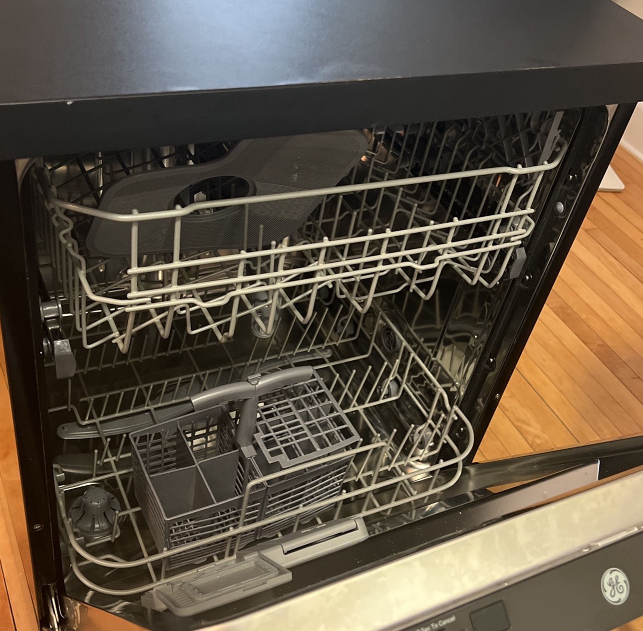 GE 24inch Portable Dishwasher - photo 2
