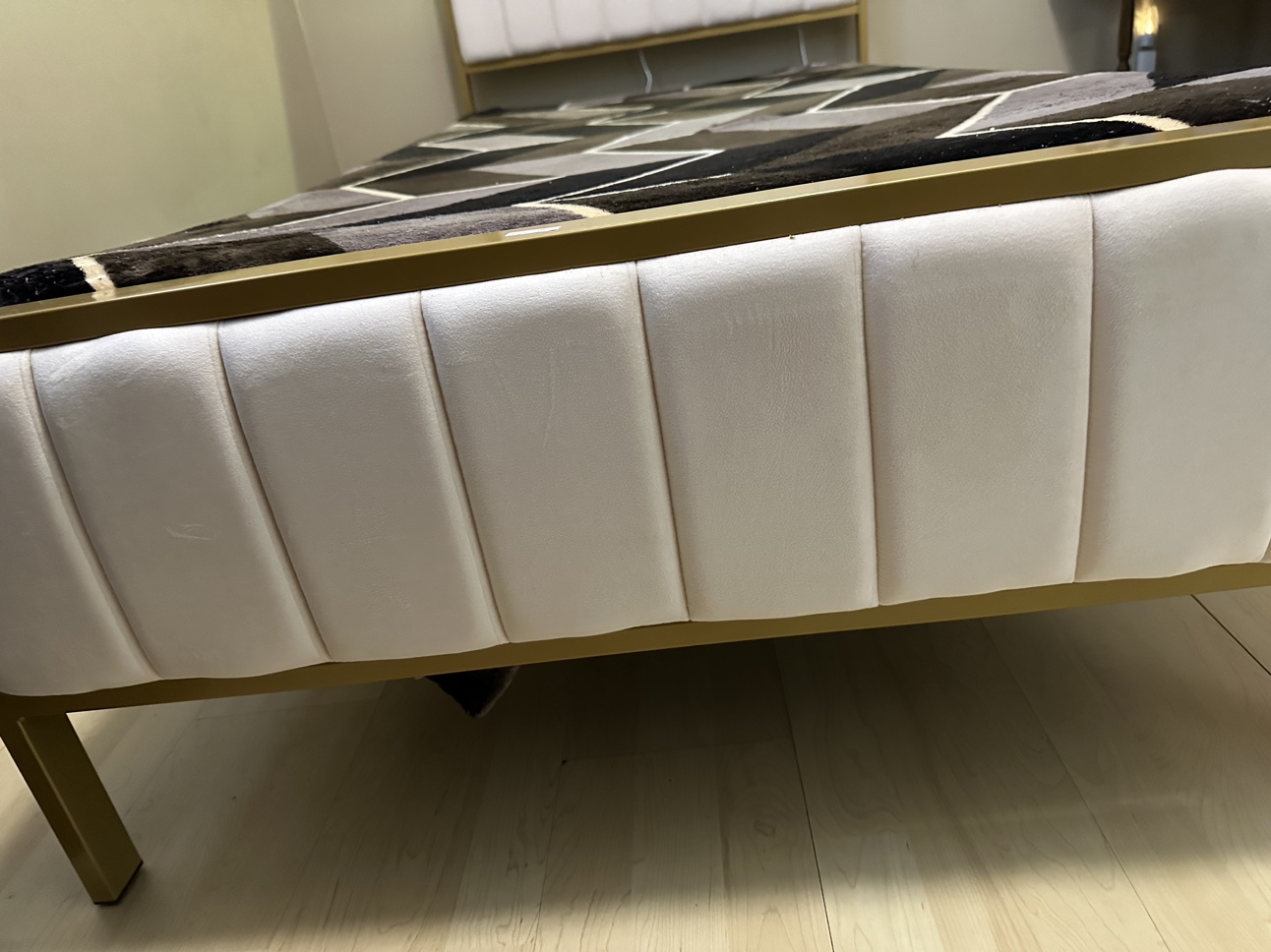 Twin size bed - photo 3