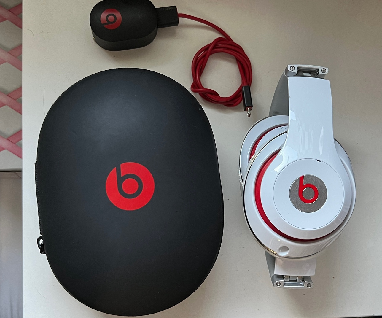 beats headphones thumbnail