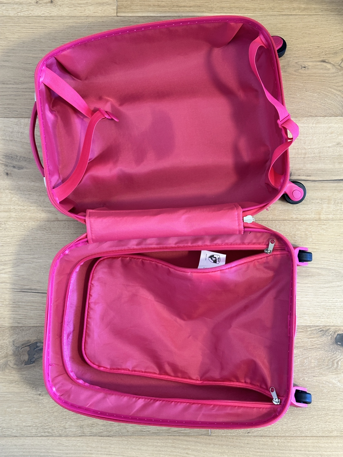 Heys kids spinner luggage 18” carry on - photo 3