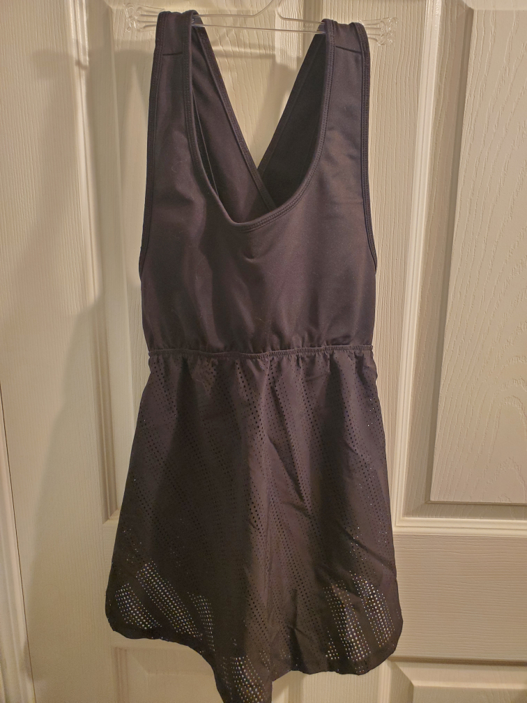 2 Sports tops #freecycle thumbnail