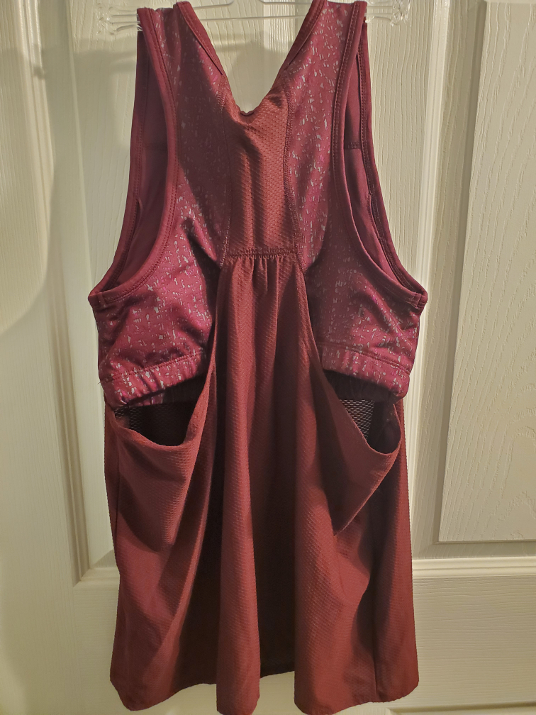 2 Sports tops #freecycle image indicator(4)