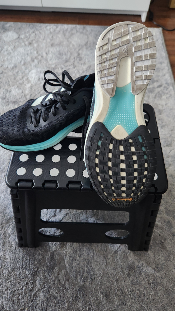 Size 8 Women Addidas Primeblue - photo 4