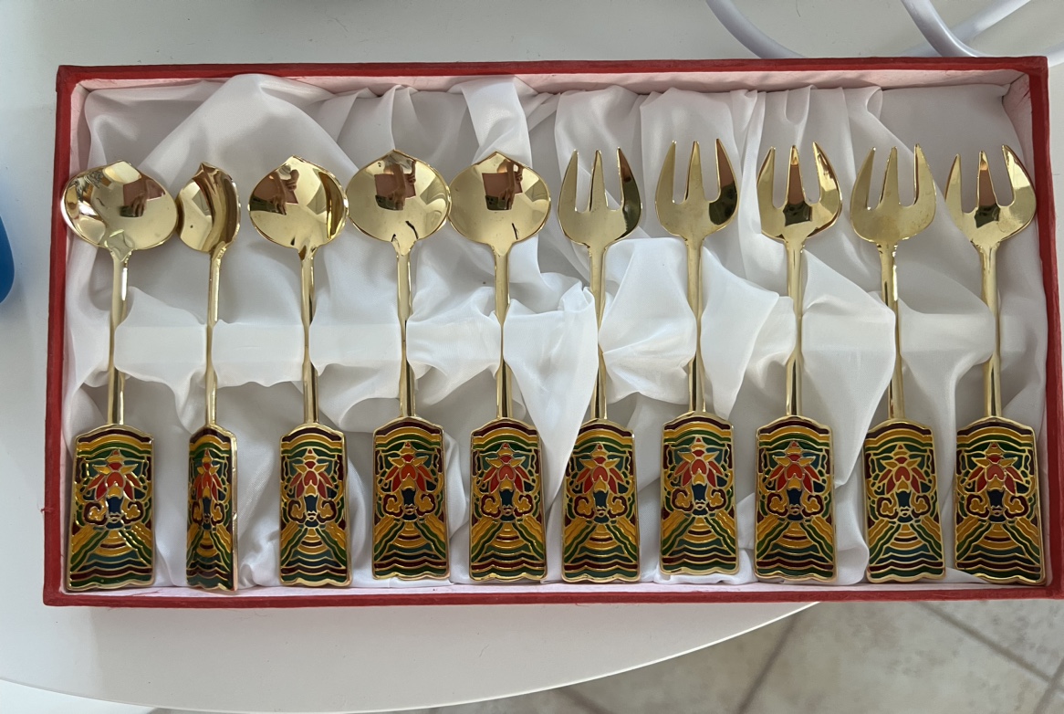 NEW Dessert spoon & fork thumbnail