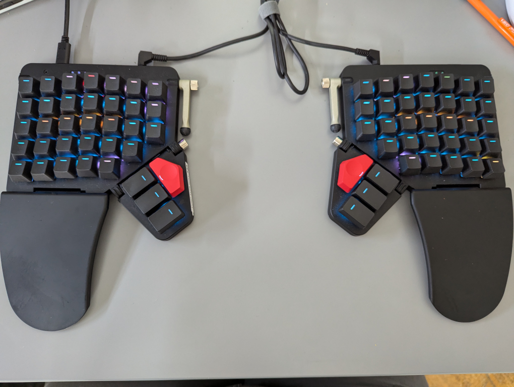 zsa Moonlander - split ergo keyboard thumbnail