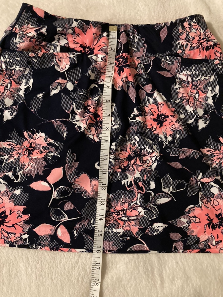 Golf skirts/ lined with shorts thumbnail
