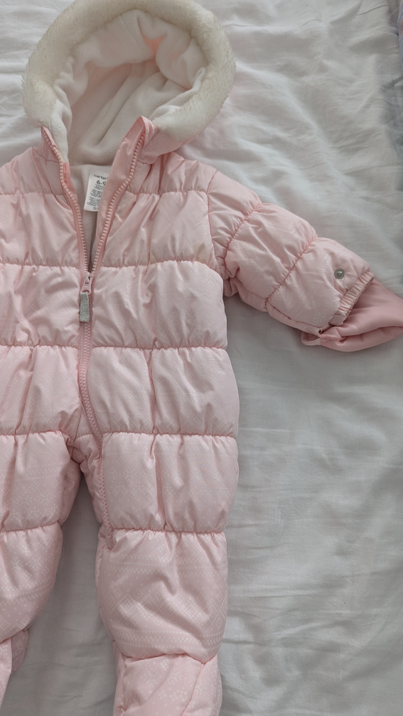 Carter's 6-9 months bunting snowsuit - photo 2