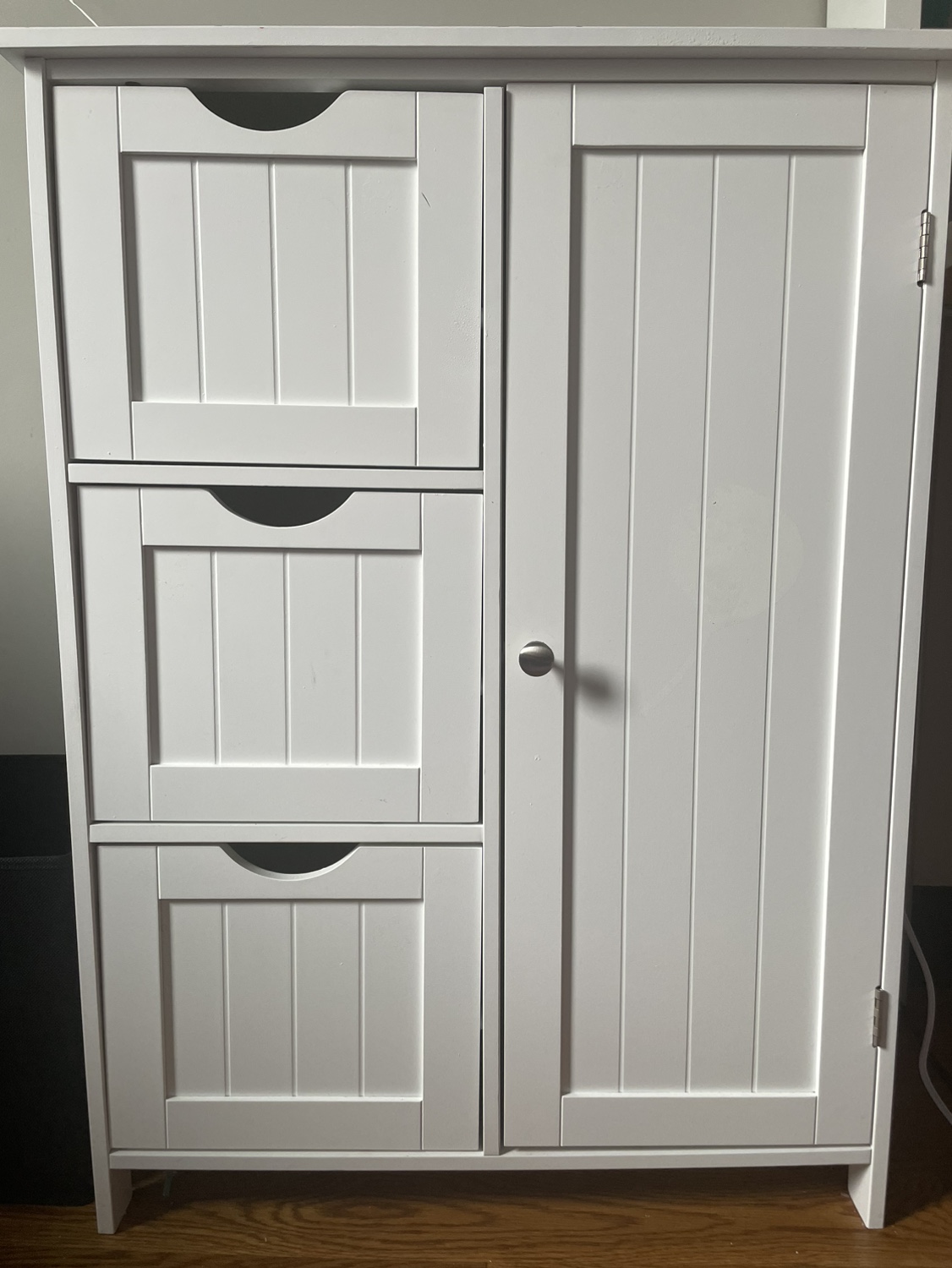 White storage unit - photo 4