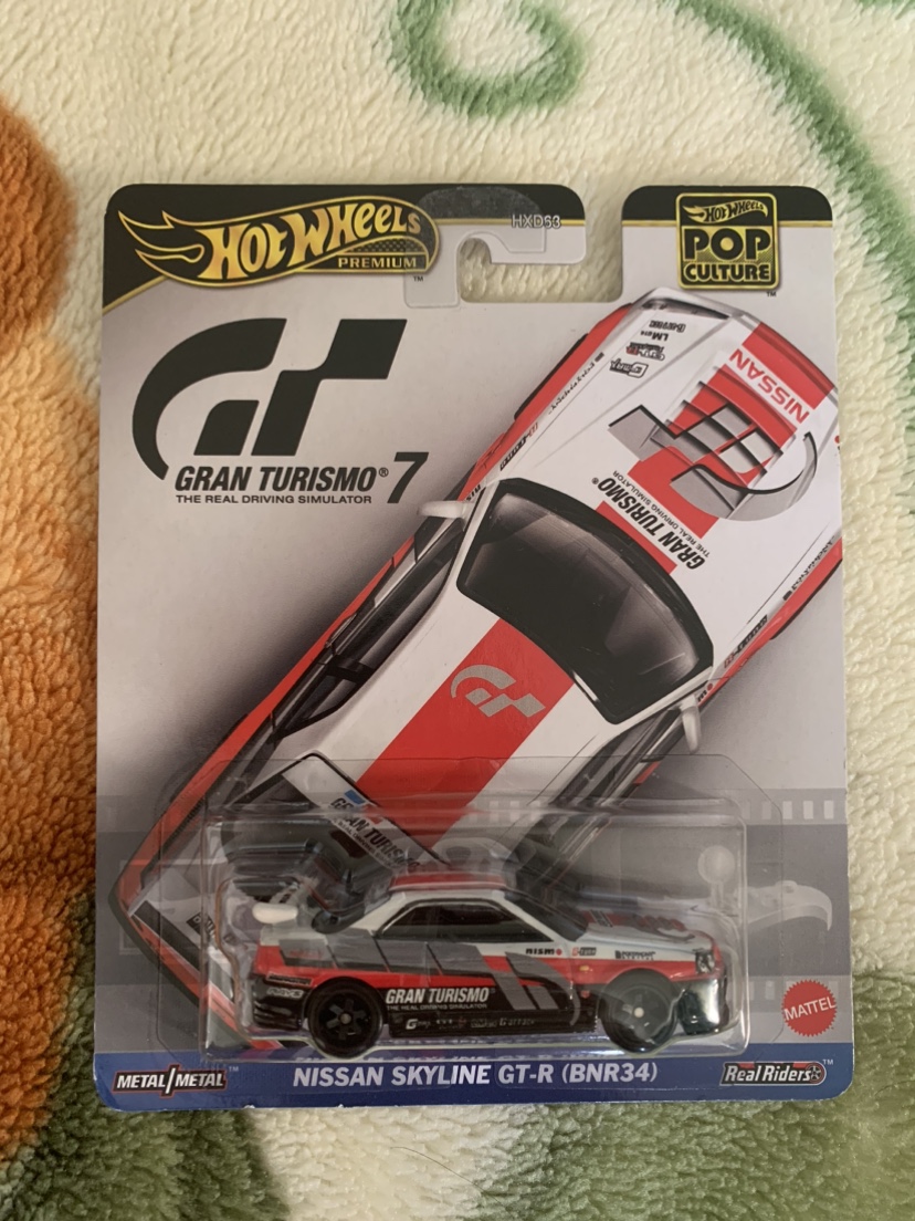 9 Hotwheels collectable cars