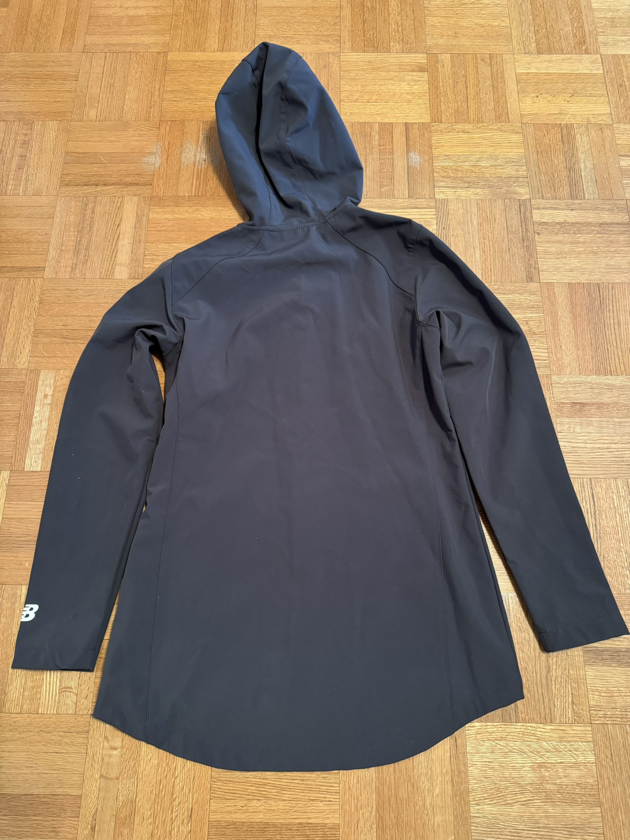 Women’s new balance jacket image indicator(2)