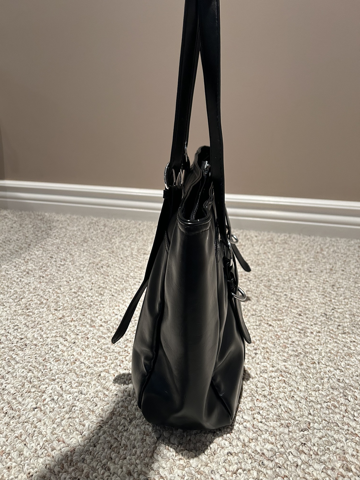 black leather tote bag - photo 3