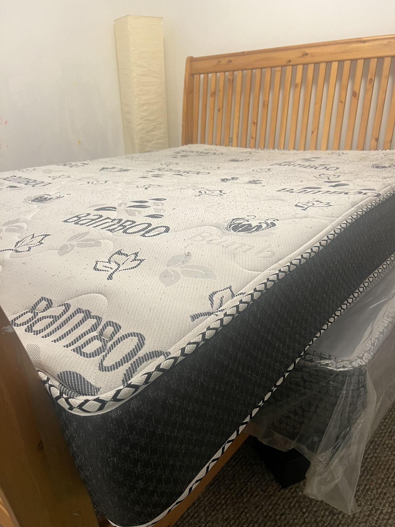 Queen matress / Split box spring - photo 5