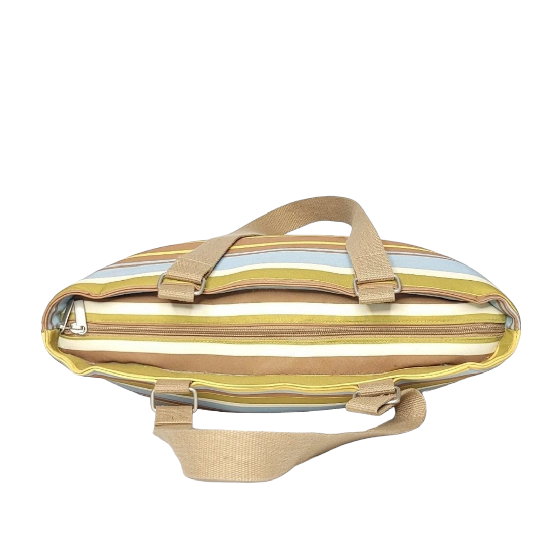 Large Laptop Bag Triple Compartments image indicator(4)