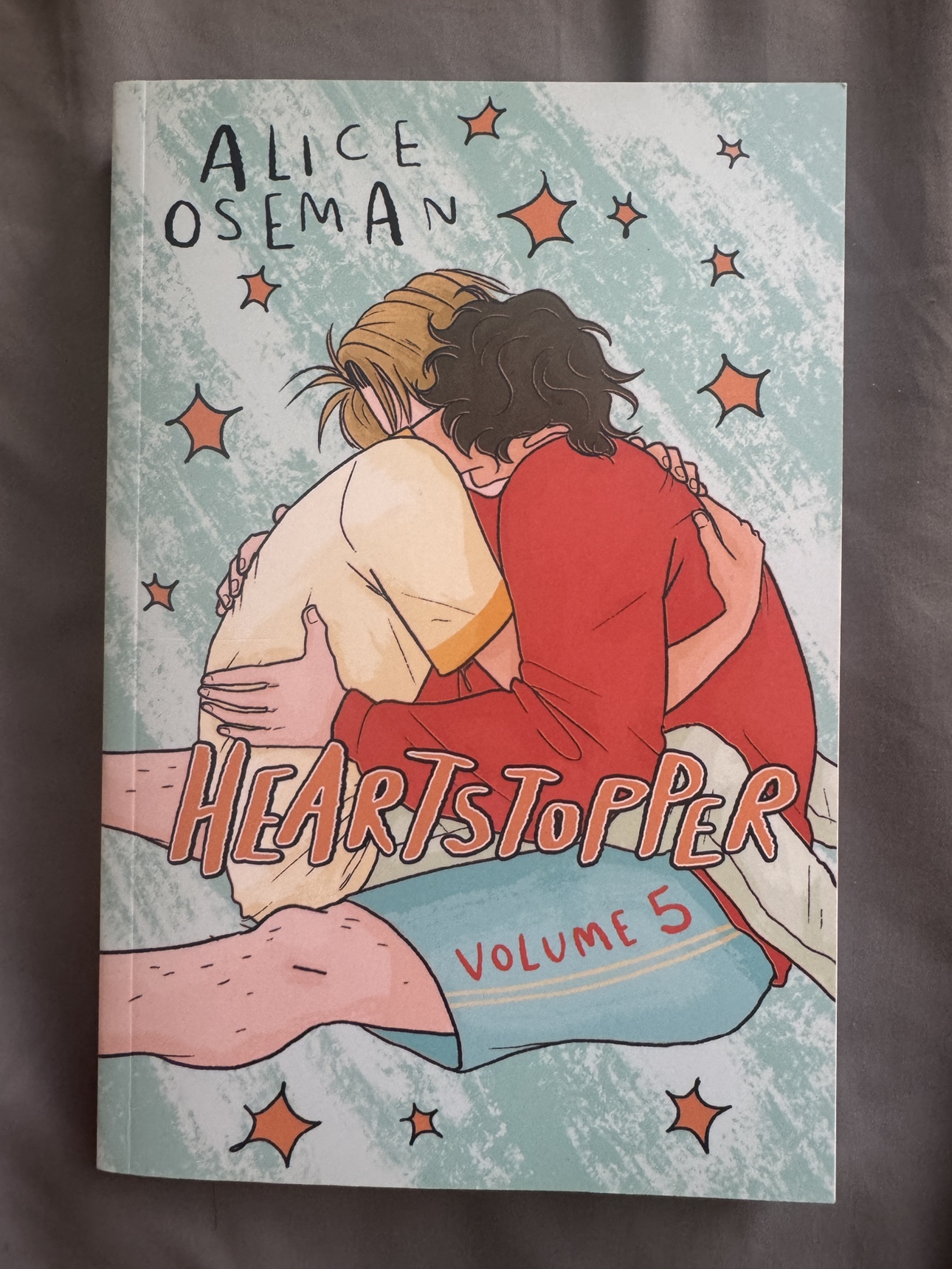 Heartstopper Vol 5 by Alice Oseman (graphic novel) thumbnail