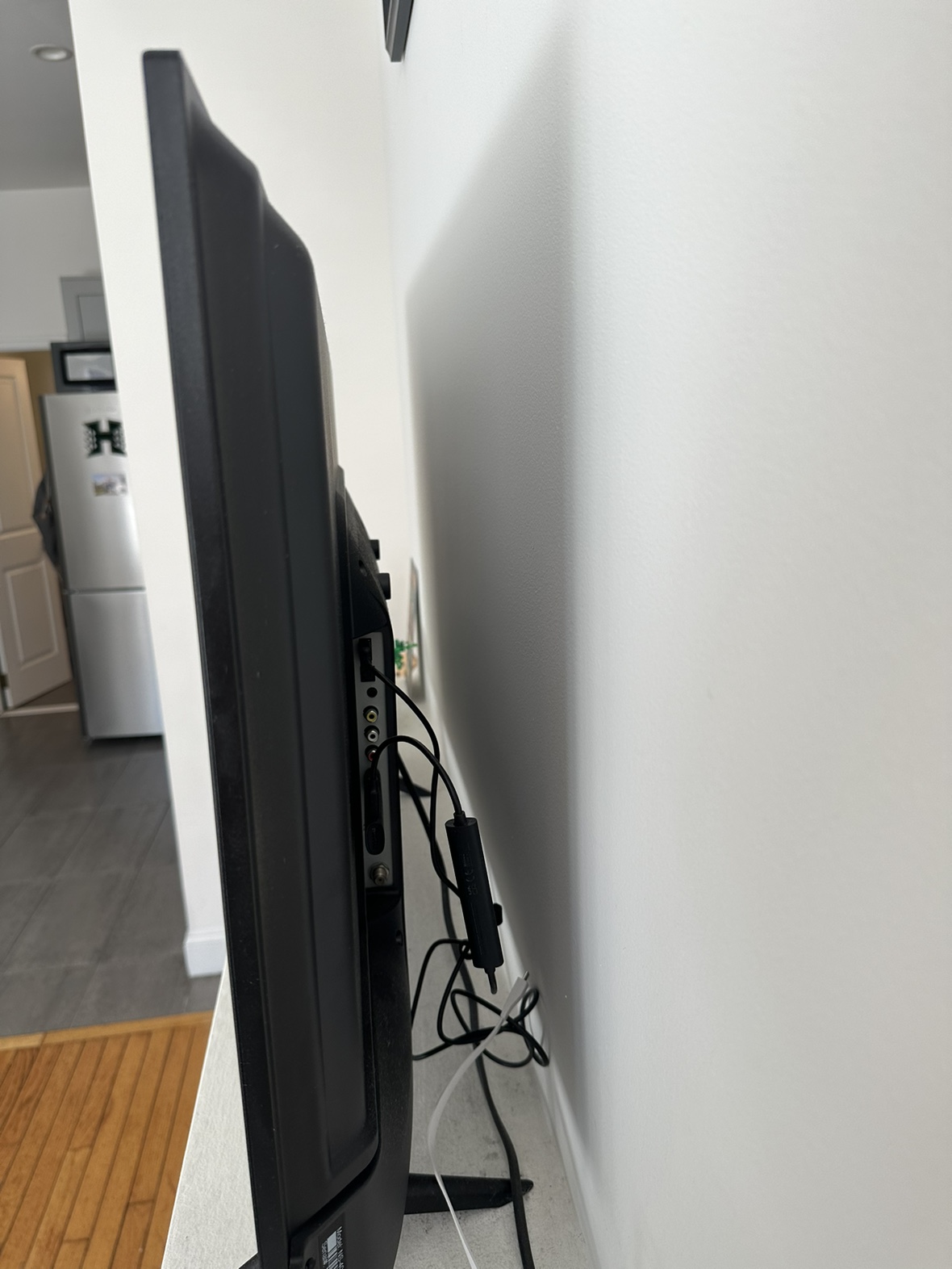 TV Insignia 42 inch - photo 5