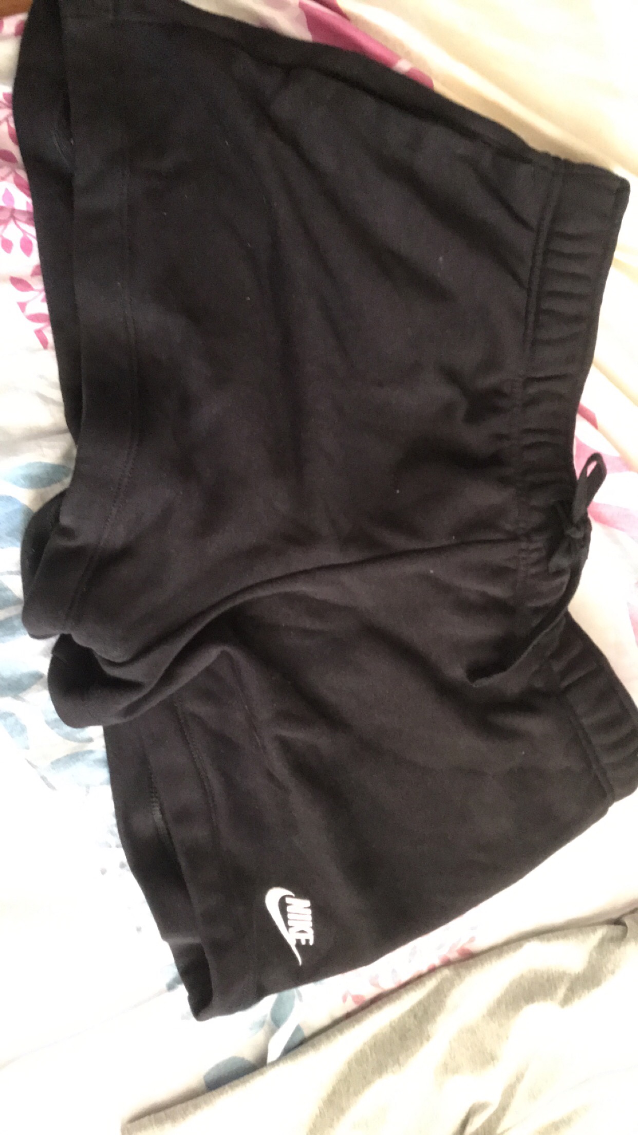NIKEY SHORTS $15 - photo 3