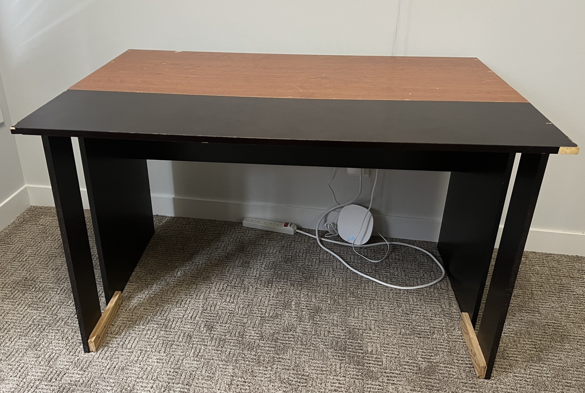 Study desk / table ⚽️ - photo 2