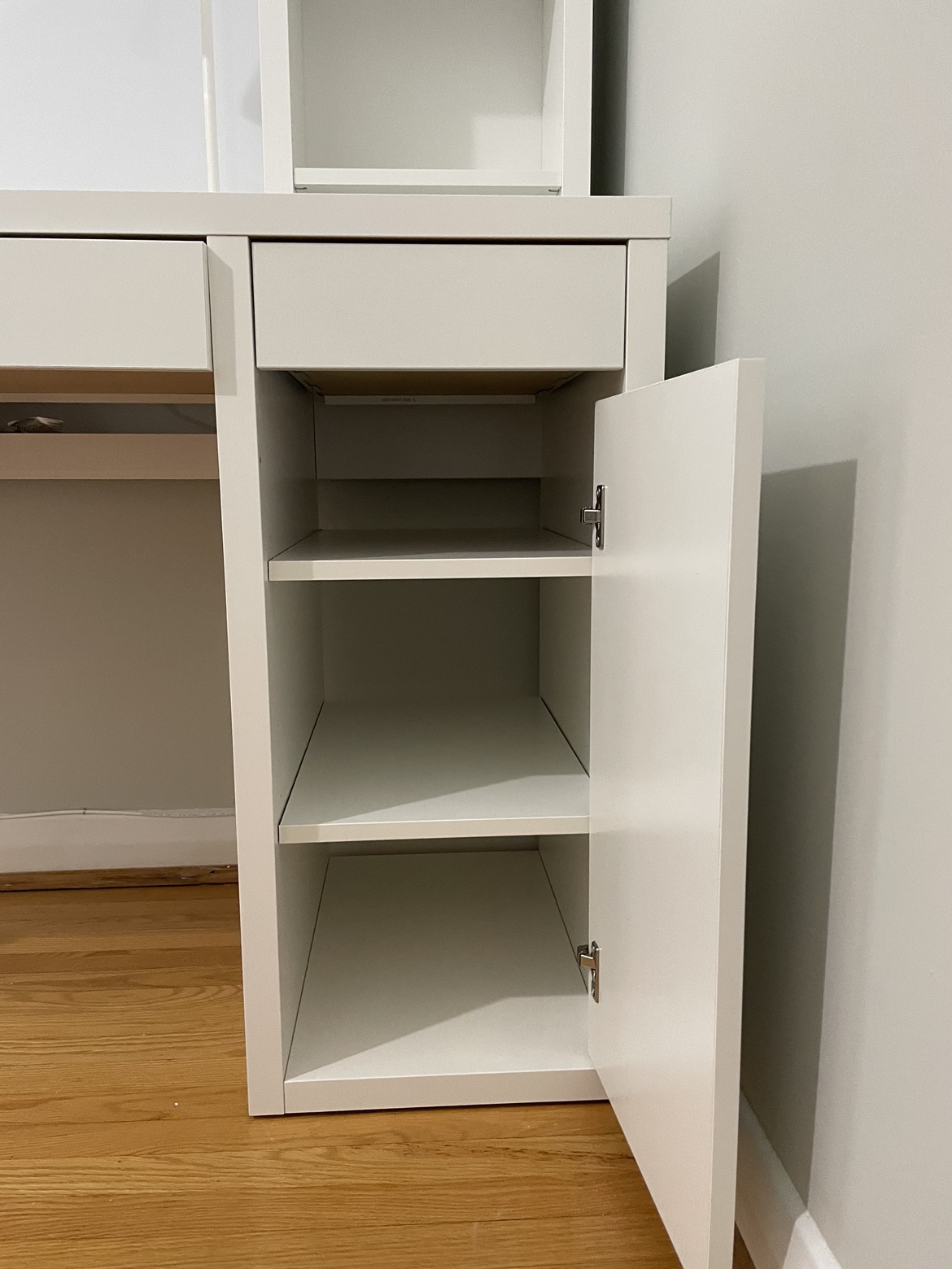 White IKEA Desk Micke + Chair image indicator(4)