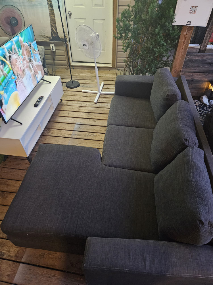🇨🇦 Living room set-4k Smart TV,  couch etc.FREE DELIVERY