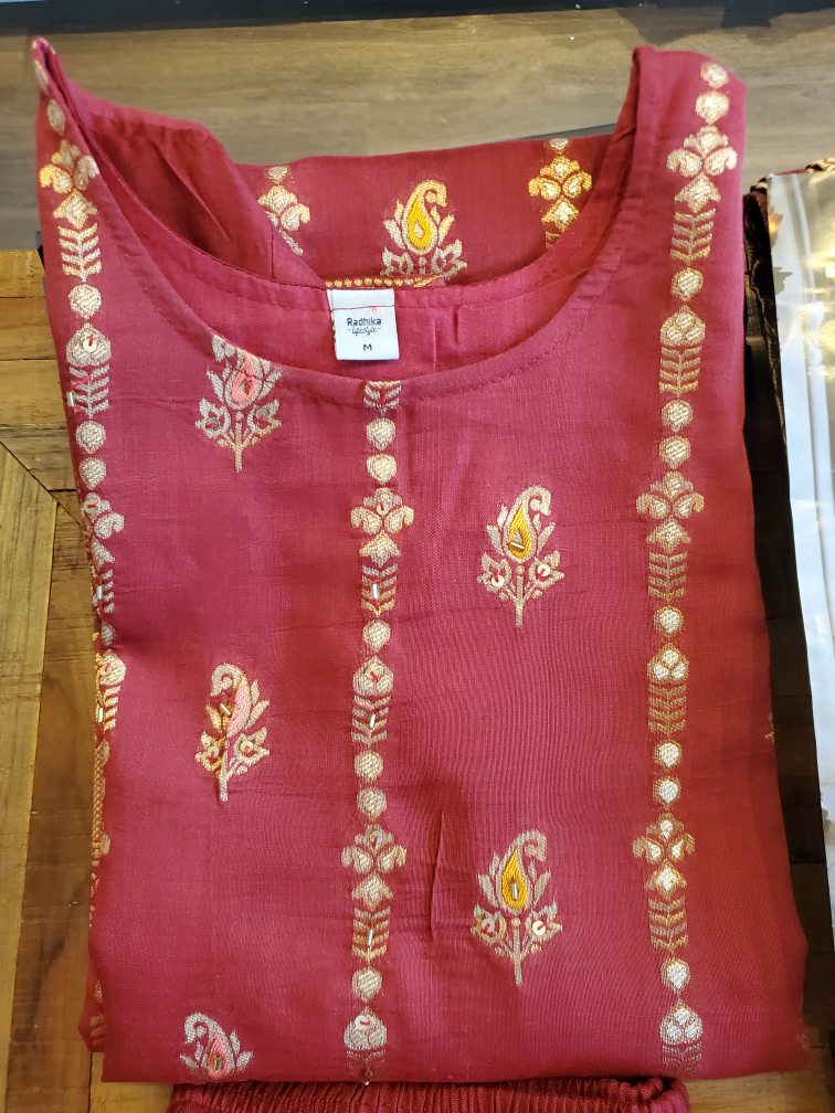 Women's Indian Dresses (Size M) image indicator(3)