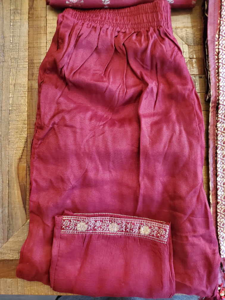 Women's Indian Dresses (Size M) image indicator(4)