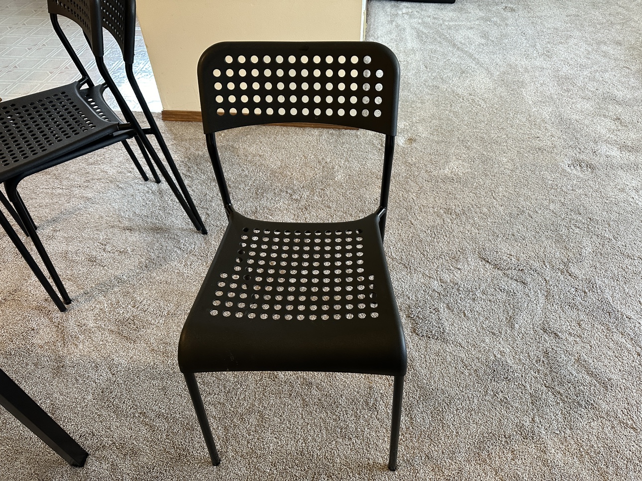 IKEA dining Table and chairs - photo 3
